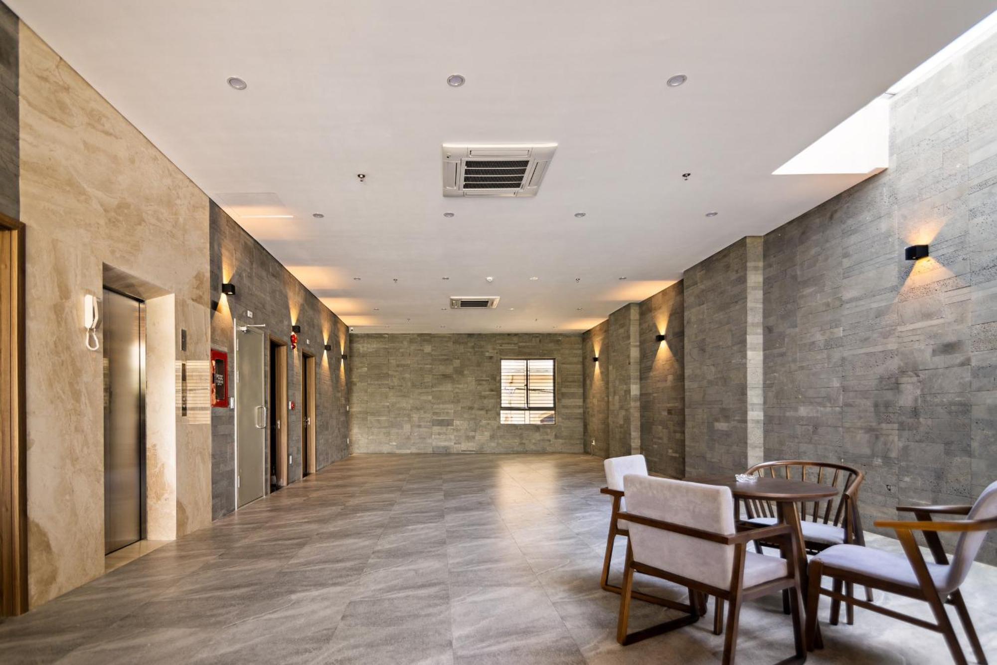 Hoang Thinh Hotel & Apartment Danang ภายนอก รูปภาพ